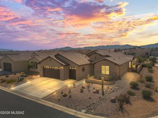 1852 N Riposte Drive, Green Valley, AZ 85614