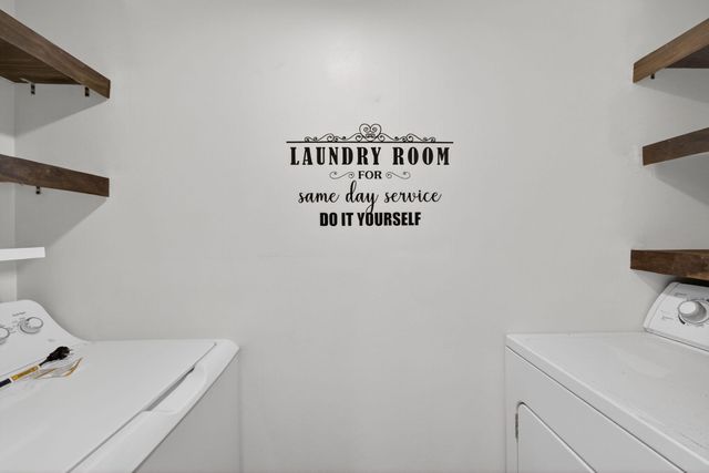 3332 N Meridian Way Way N B, Palm Beach Gardens, FL 33410