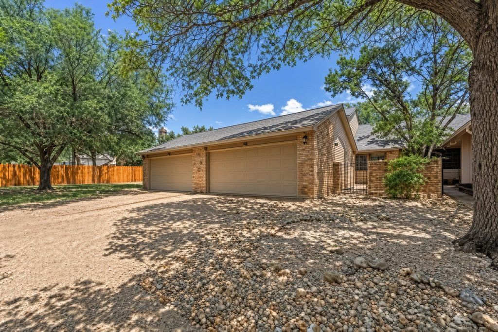 7205 Waldon DR N208, Austin, TX 78750