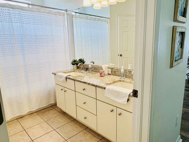 24900 OAKHAVEN COURT, Lutz, FL 33559