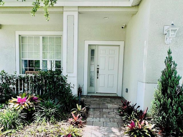 24900 OAKHAVEN COURT, Lutz, FL 33559