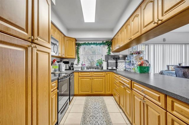 2413 S OSCEOLA AVENUE, Orlando, FL 32806