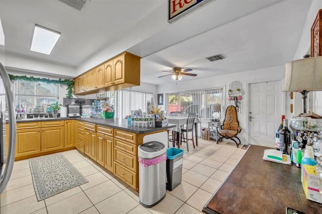 2413 S OSCEOLA AVENUE, Orlando, FL 32806