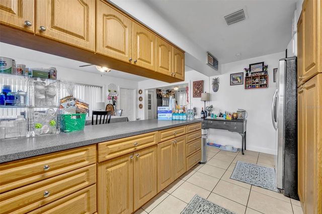 2413 S OSCEOLA AVENUE, Orlando, FL 32806