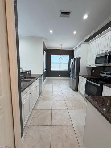 7060 San Lorenzo CT 202, Fort Myers, FL 33966