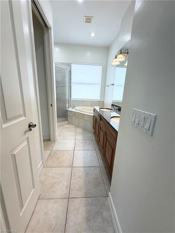 7060 San Lorenzo CT 202, Fort Myers, FL 33966