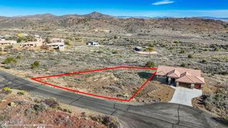 12391 S CABALLO Terrace 311, Mayer, AZ 86333