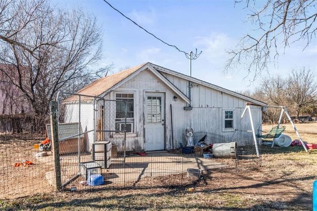 38708 E Hudson Road, Oak Grove, MO 64075