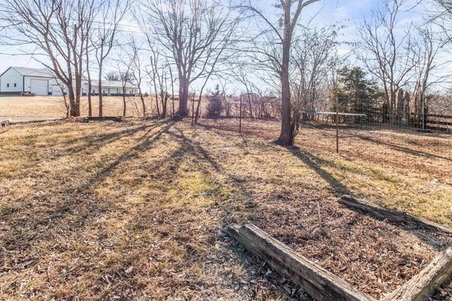 38708 E Hudson Road, Oak Grove, MO 64075