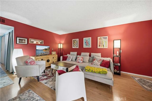 18316 Hatteras Street 26, Tarzana, CA 91356