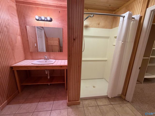 3553 Creek Path Road, Guntersville, AL 35976