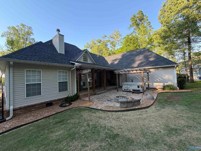 3553 Creek Path Road, Guntersville, AL 35976