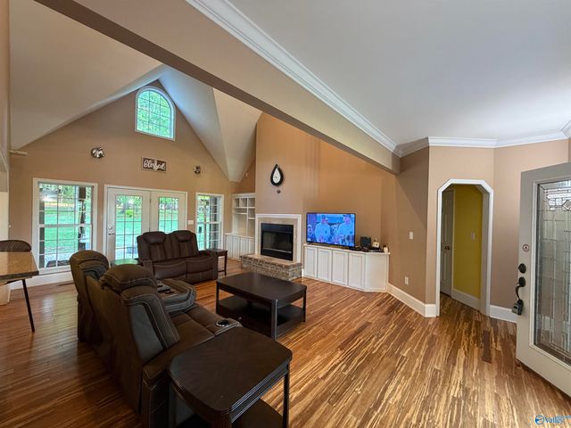 3553 Creek Path Road, Guntersville, AL 35976