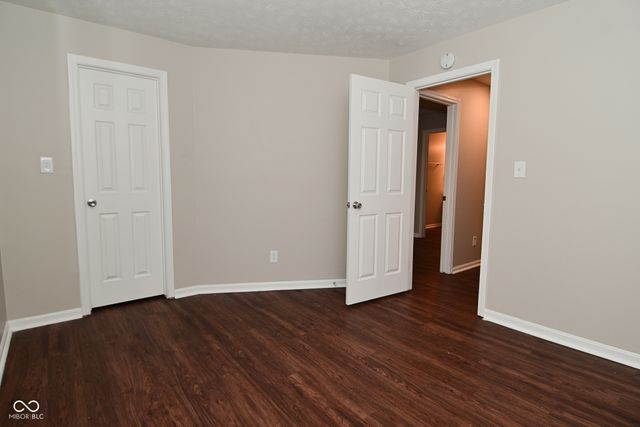 4114 Luxembourg Circle E, Indianapolis, IN 46228