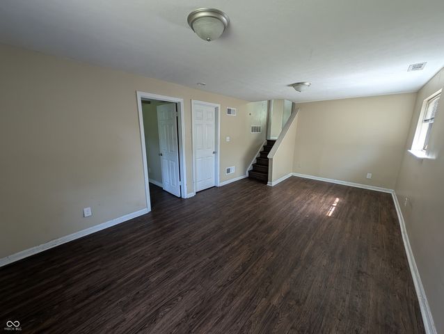 4114 Luxembourg Circle E, Indianapolis, IN 46228
