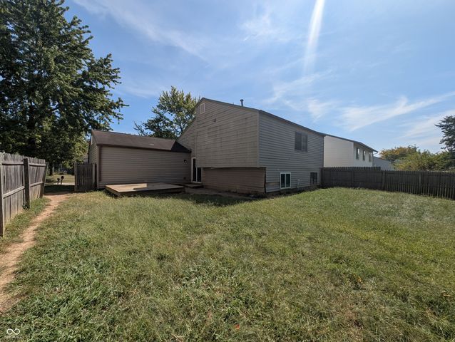 4114 Luxembourg Circle E, Indianapolis, IN 46228