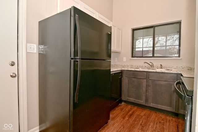 4114 Luxembourg Circle E, Indianapolis, IN 46228