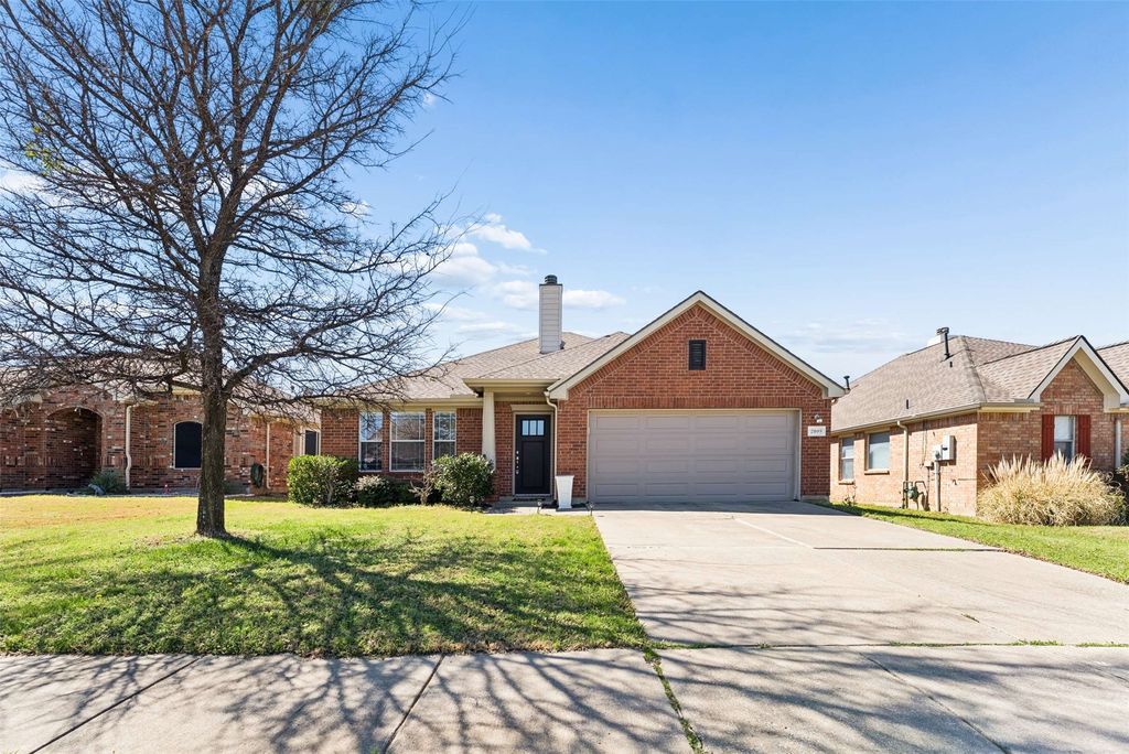 2809 Dawn Spring Drive, Little Elm, TX 75068