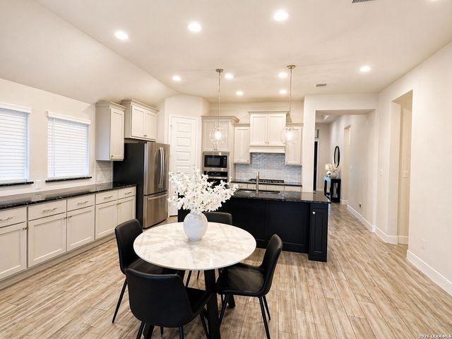 1841 Windward Way, Seguin, TX 78155