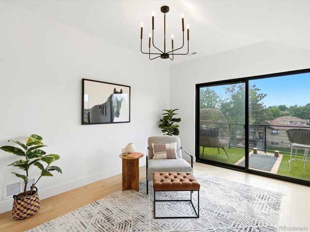 5220 W 22nd Ave, Edgewater, CO 80214