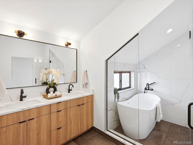5220 W 22nd Ave, Edgewater, CO 80214