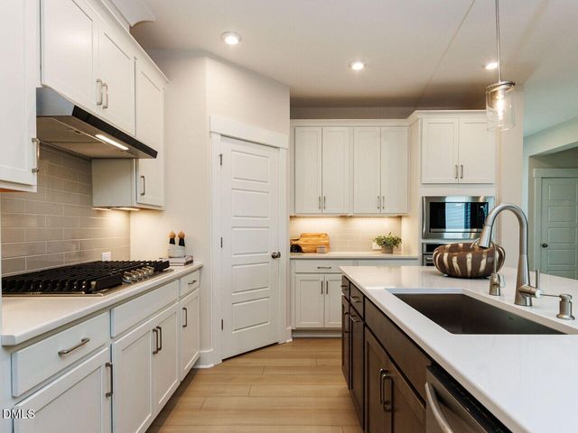402 N Vlg Parkway, Pittsboro, NC 27312