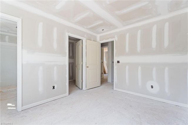 2033 E 14Th Street, Winston-salem, NC 27105