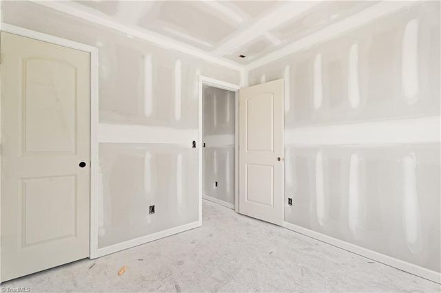 2033 E 14Th Street, Winston-salem, NC 27105