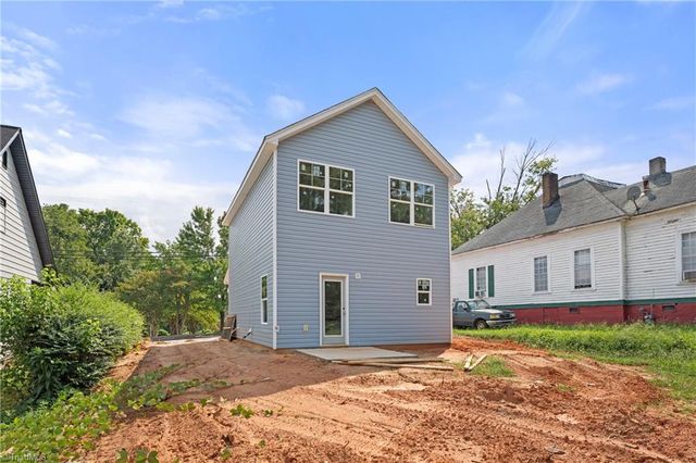 2033 E 14Th Street, Winston-salem, NC 27105