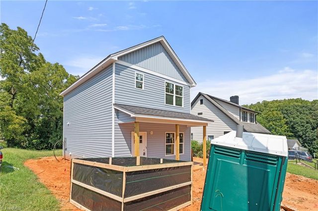 2033 E 14Th Street, Winston-salem, NC 27105