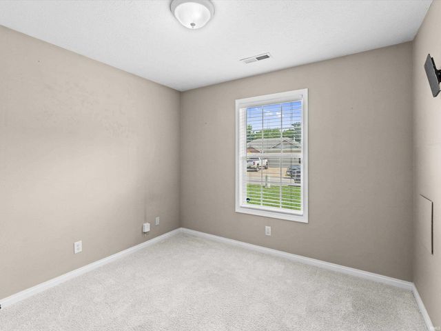 3915 Bronson Lane, Evansville, IN 47711