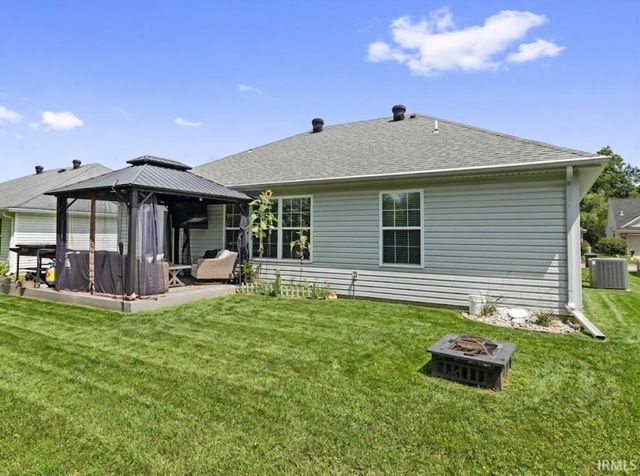3915 Bronson Lane, Evansville, IN 47711