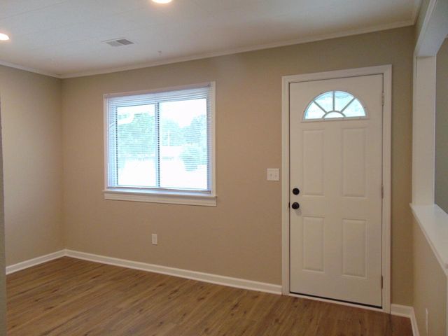 517 Maple STREET, Mukwonago, WI 53149