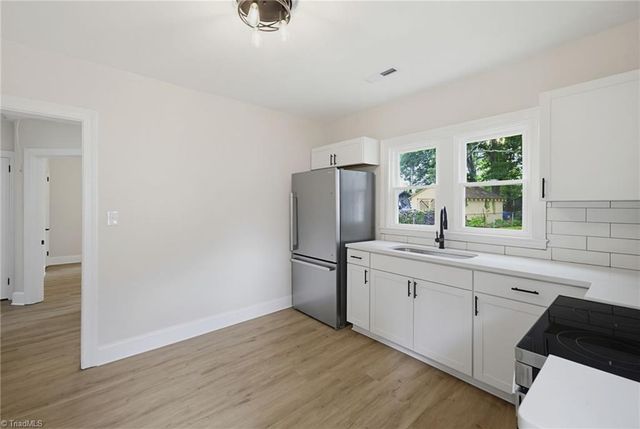 907 Dayton Avenue, High Point, NC 27262