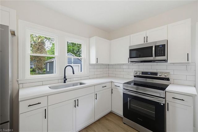 907 Dayton Avenue, High Point, NC 27262