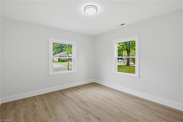 907 Dayton Avenue, High Point, NC 27262
