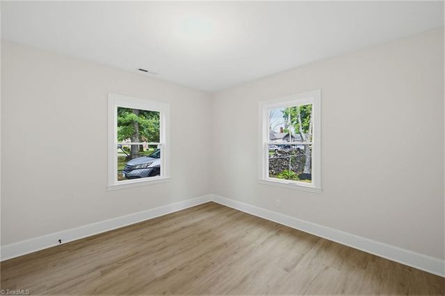 907 Dayton Avenue, High Point, NC 27262
