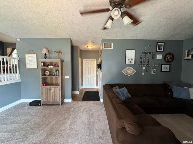 4703 W 13TH Street, Davenport, IA 52804