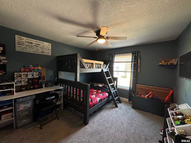 4703 W 13TH Street, Davenport, IA 52804