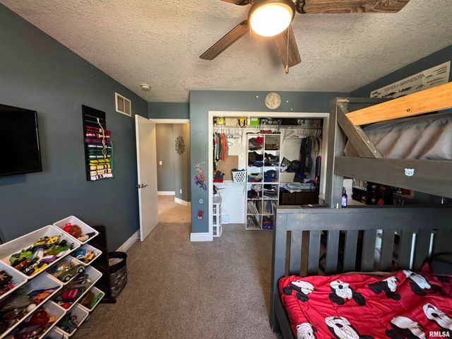 4703 W 13TH Street, Davenport, IA 52804