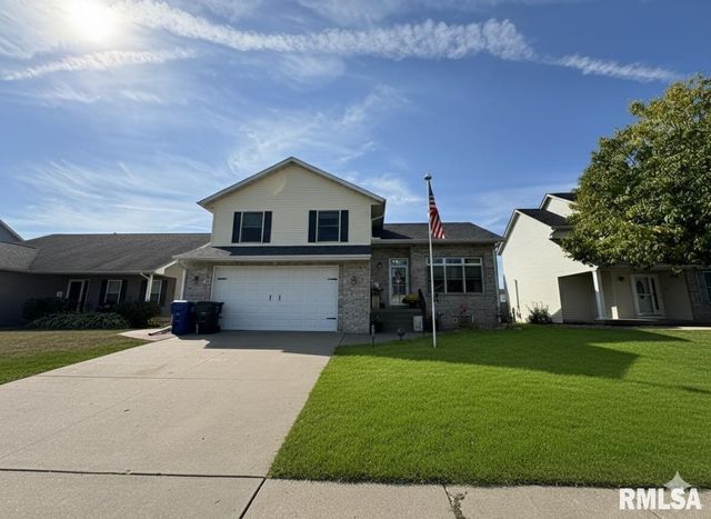 4703 W 13TH Street, Davenport, IA 52804