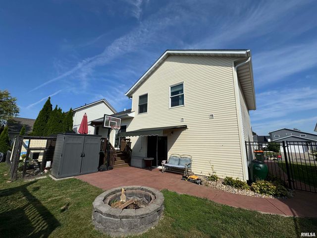 4703 W 13TH Street, Davenport, IA 52804