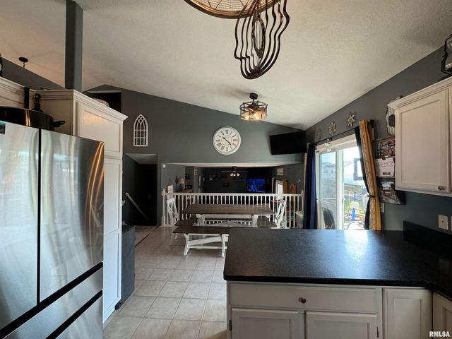 4703 W 13TH Street, Davenport, IA 52804