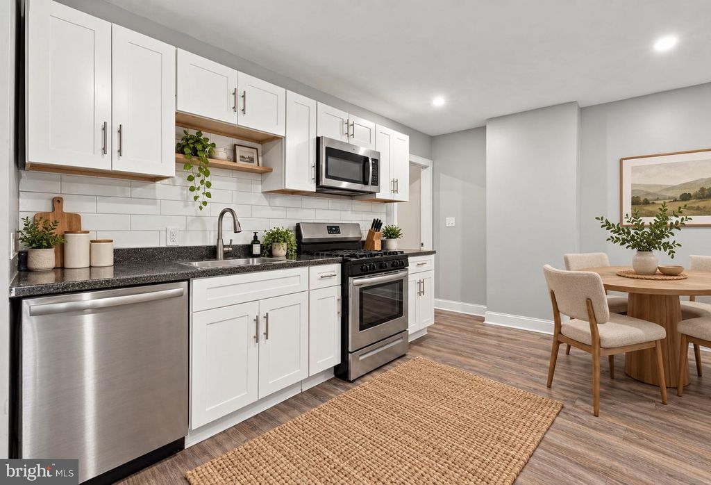 256 E PHIL ELLENA ST, PHILADELPHIA, PA 19119 — photo 3