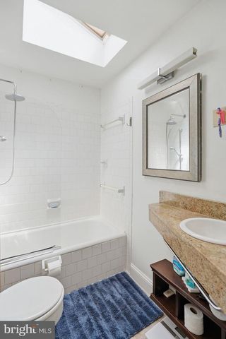 2511 S GRANT ST, Arlington, VA 22202