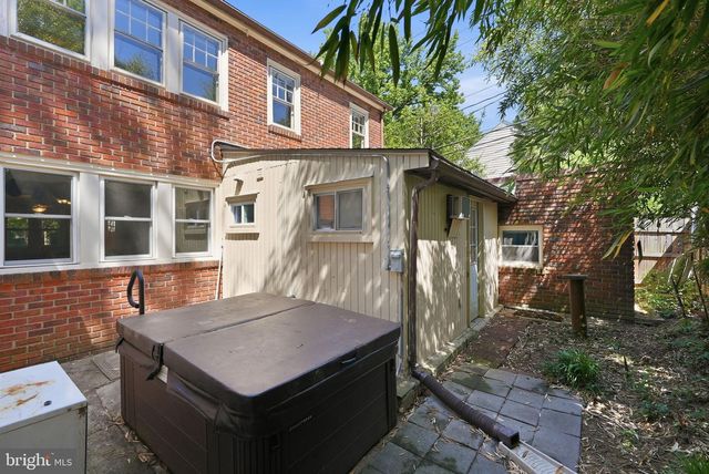 2511 S GRANT ST, Arlington, VA 22202