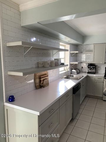 7214 Fireside Street, Spring Hill, FL 34606