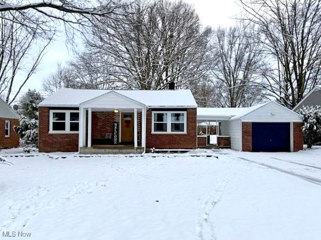 209 Mansell Drive, Liberty, OH 44505