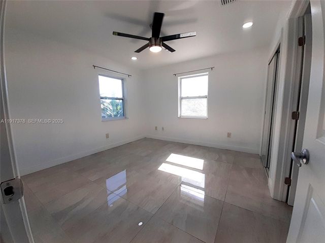 13755 SW 20th St REAR, Davie, FL 33325