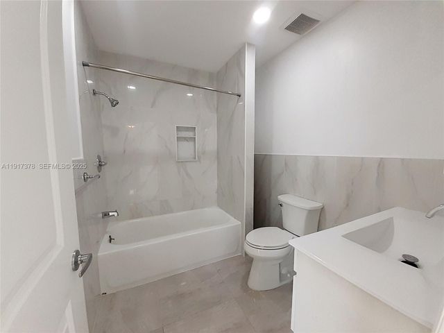 13755 SW 20th St REAR, Davie, FL 33325